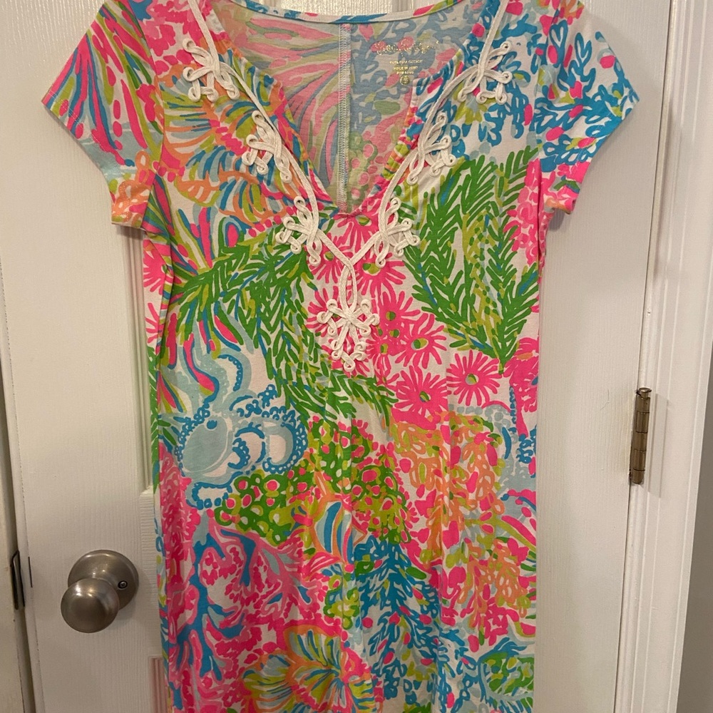 Lilly Pulitzer Vibrant Floral Top with Lace Detail
